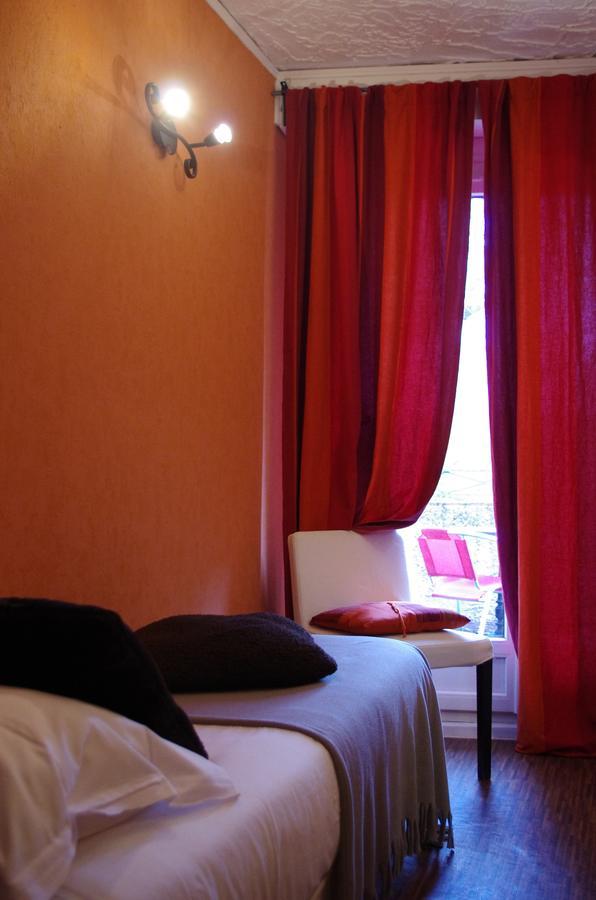 Lou Cigaloun Hotel Saint-Antonin-du-Var Екстериор снимка